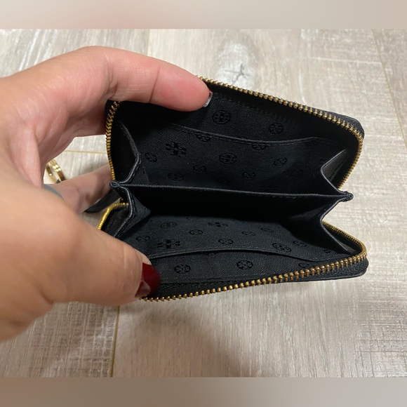 Mint Condition Tory Burch Card Case Wallet, Black, with Key Ring - Picture 2 of 4